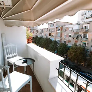 Appartamento Barrikada Str Modern - The Nest, Tirana